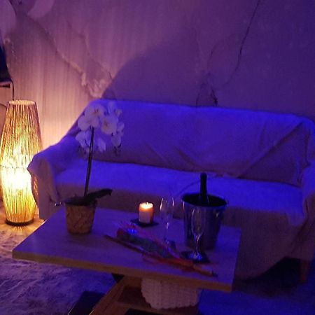 Love Room Jaccuzi Puisserguier Εξωτερικό φωτογραφία