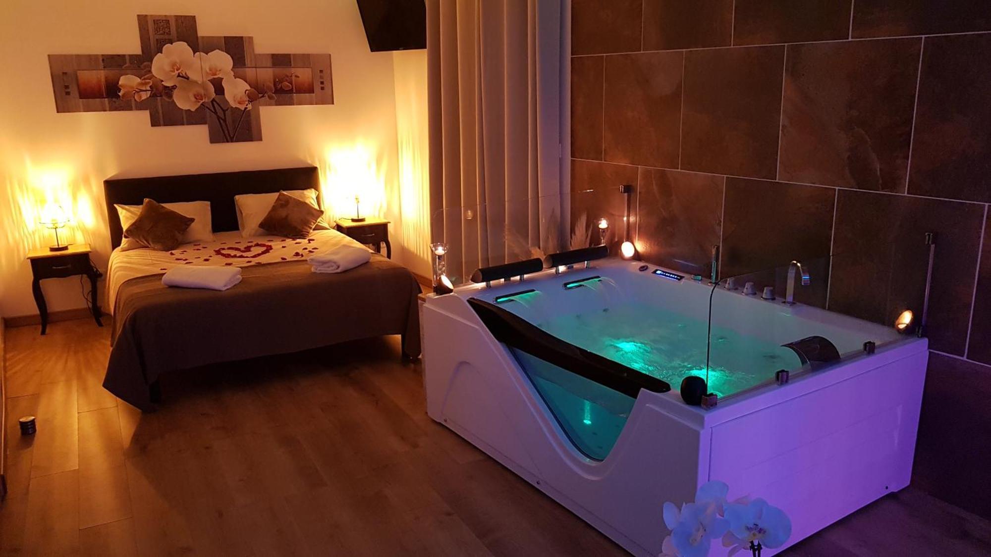 Love Room Jaccuzi Puisserguier Εξωτερικό φωτογραφία